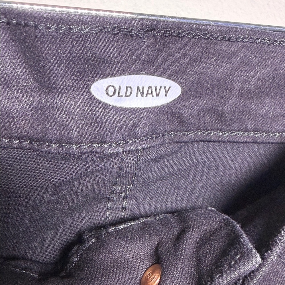 Old Navy Black Denim Shorts - Size 6 - NWT - Picture 5 of 7
